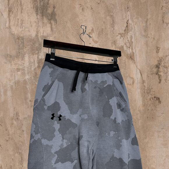 Grey Camo Under Armour Sweatpants Joggers Black Logo - Picture 1 of 6